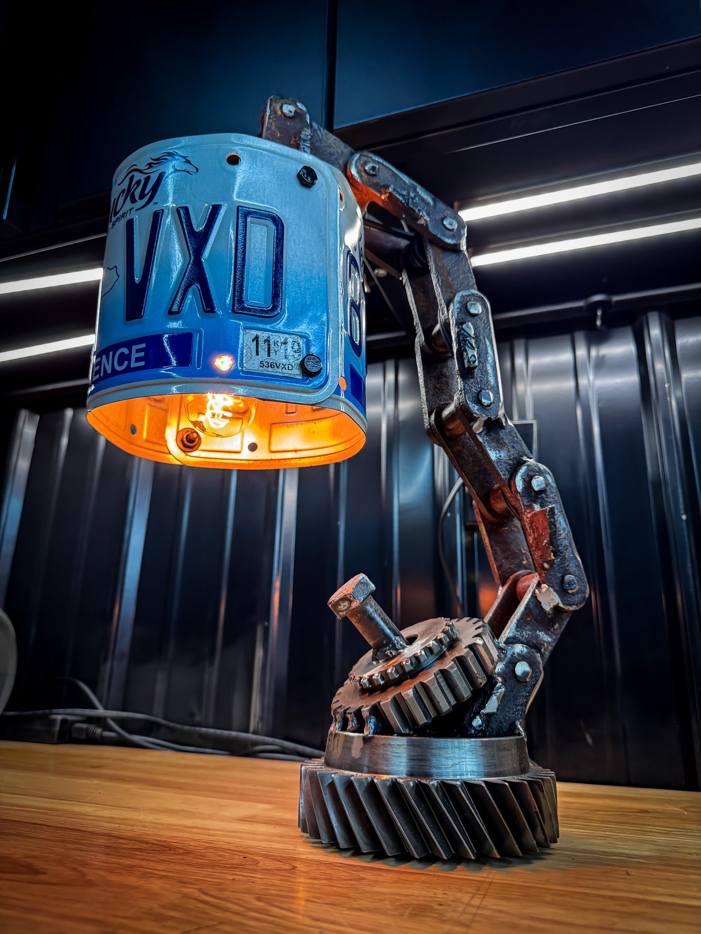 Gear Head Lamp